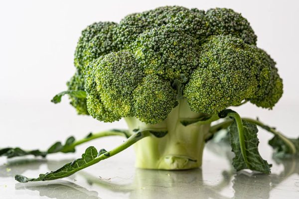 All-natural Broccoli sup lo xanh