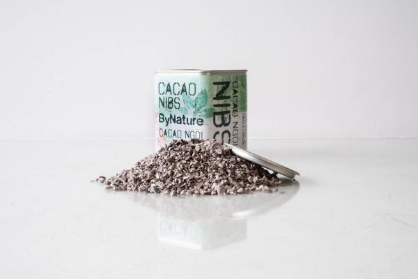 Roasted cacao nibs