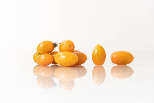 yellow cherry tomatoes - ca chua cherry vang